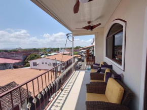 P H Claribel Piso 3 en Las Tablas al lado del Hotel Presidente